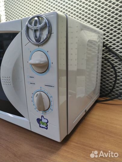 Микроволновая печь Rolsen MS1770ME (20)