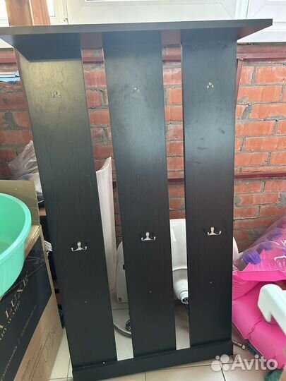 Вешалка настенная