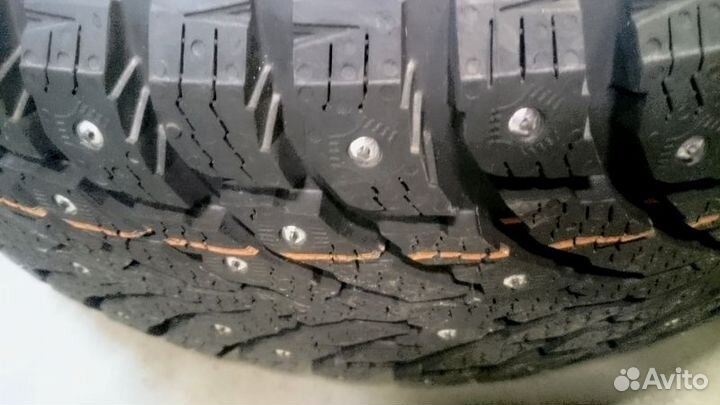 Nokian Tyres Hakkapeliitta 9 275/65 R18 116T