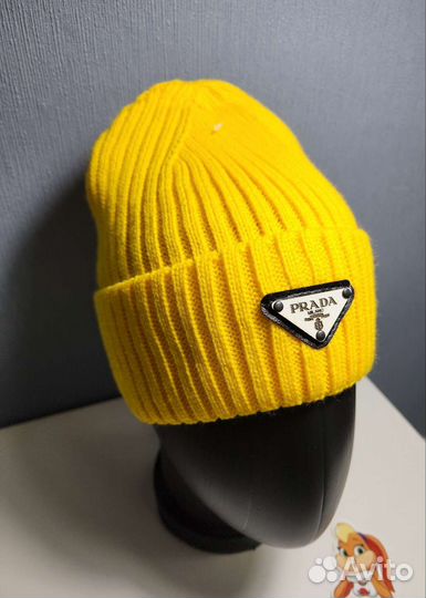 Шапка жёлтая Prada