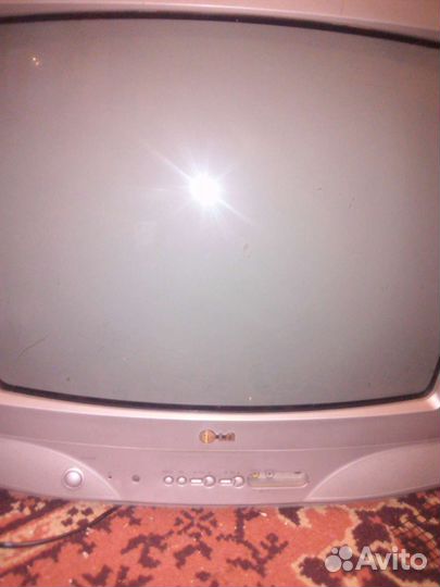 Телевизор бу LG