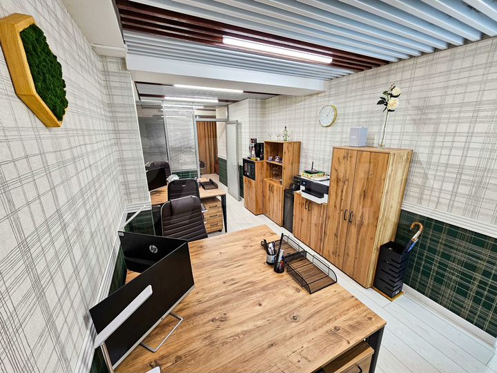 Офис премиум класса для 5 чел в центре с парковкой