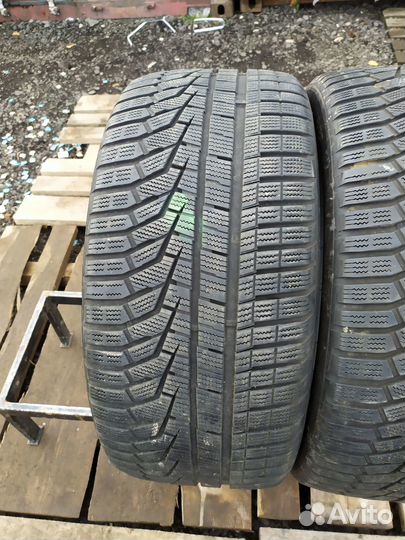 Hankook Winter I'Cept Evo2 W320A SUV 275/40 R20 105T