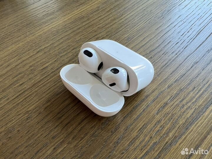 Беспроводные наушники Apple Airpods 3