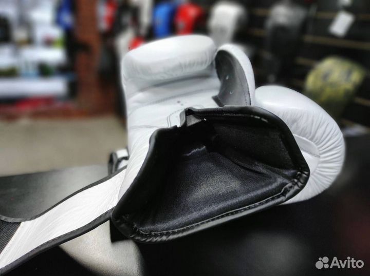 Боксерские перчатки Cleto Reyes White