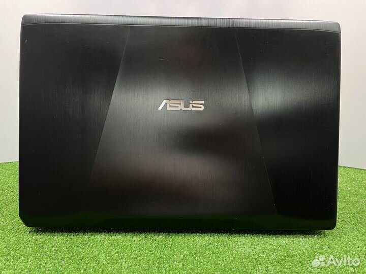 Ноутбук asus ROG Strix FZ53VD7300