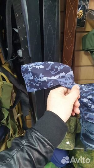 Кепка Синяя точка