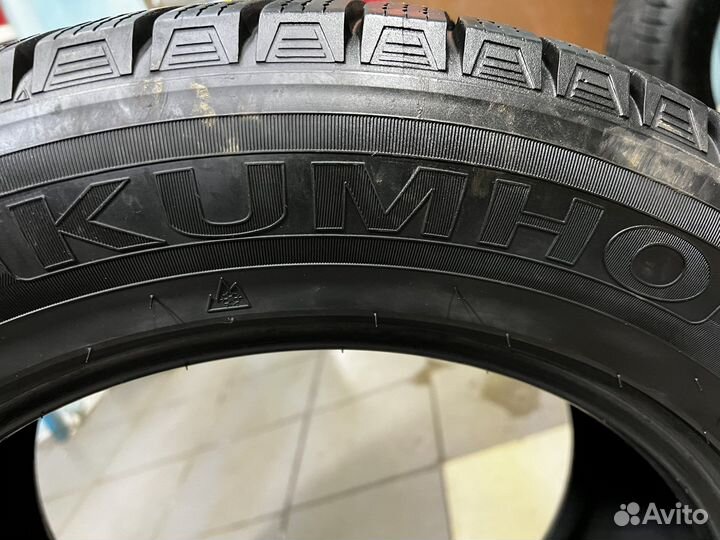 Kumho I'Zen KW31 255/55 R18 109R