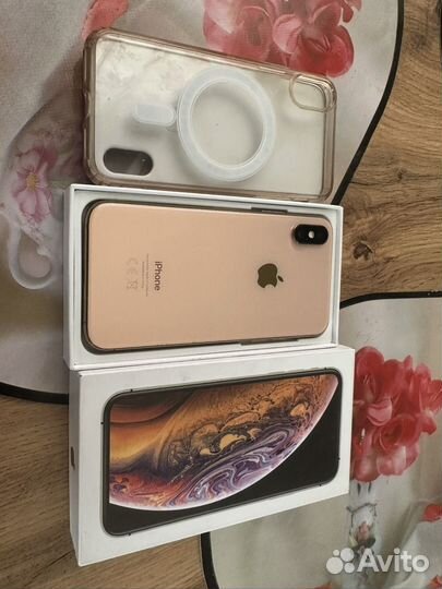 iPhone Xs, 64 ГБ