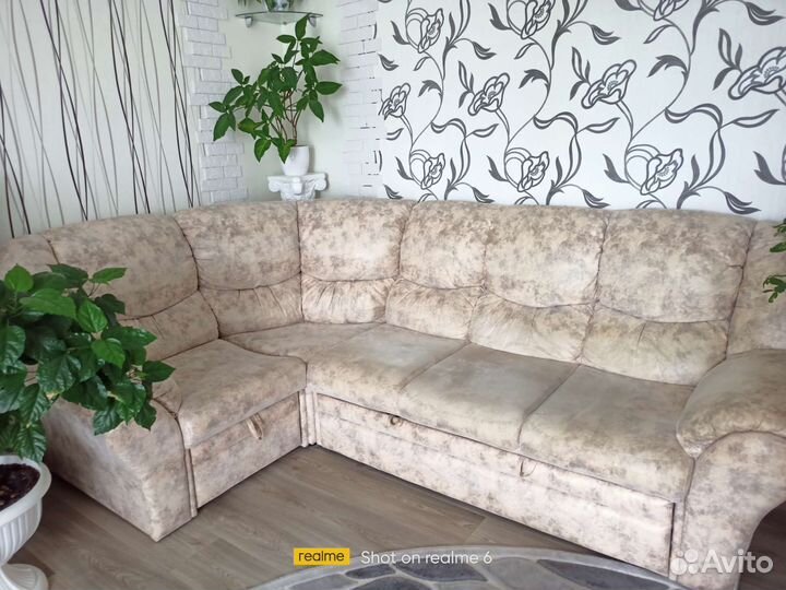 Угловой диван бу