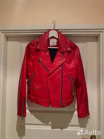 Кожаная куртка zara косуха красная
