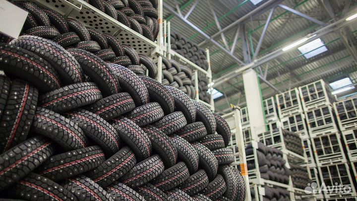 Pirelli Ice Zero 215/55 R17 98T