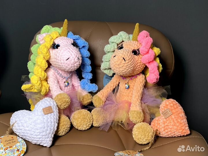 Вязаная игрушка единорог