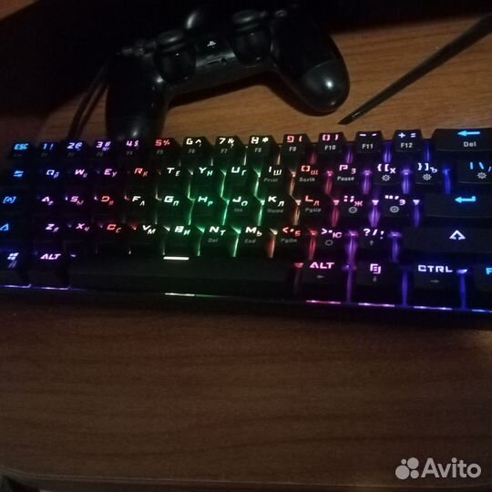Игровая механическая клавиатура