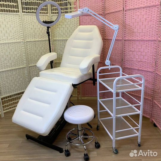 Косметологическое кресло на гидравлике