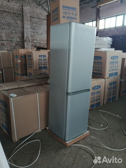 Холодильник Бирюса 649 м