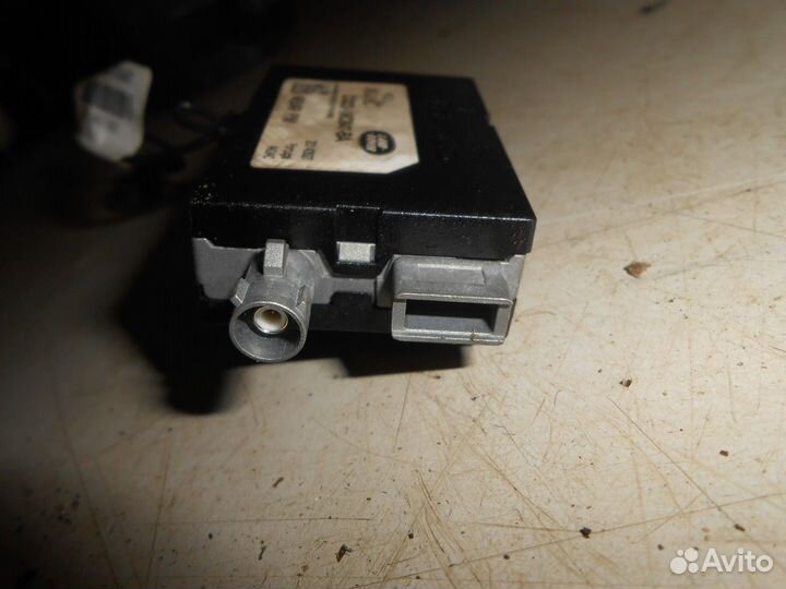 Усилитель антенны (Jaguar XF)