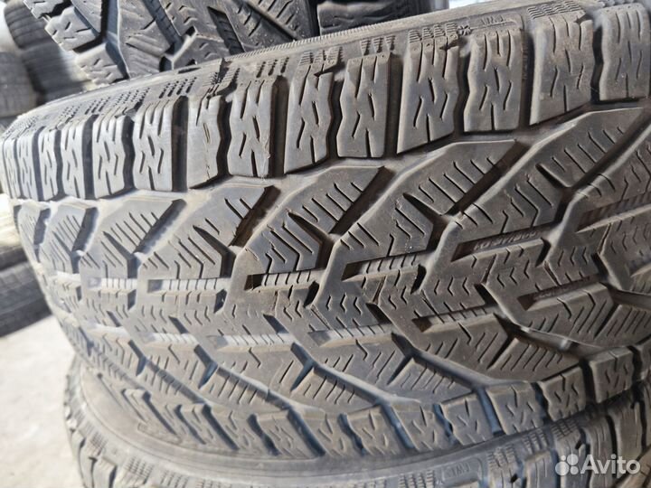 Kormoran Snow 225/45 R17 94H