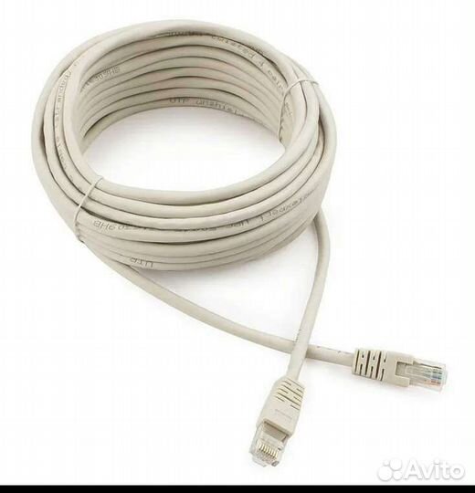 Кабель для интернета обжатый. Патчкорд