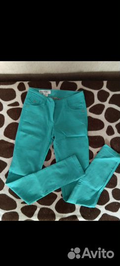 Джинсы женские