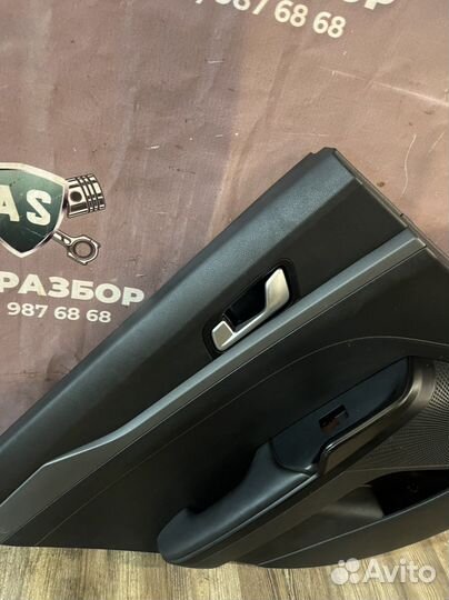 Kia k5 задняя левая дверная карта