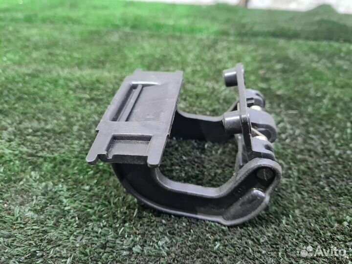 Заглушка омывателя фары правая audi a8 d3