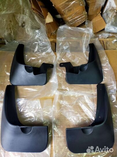 Брызговик Kia Rio 2 (05-11г)