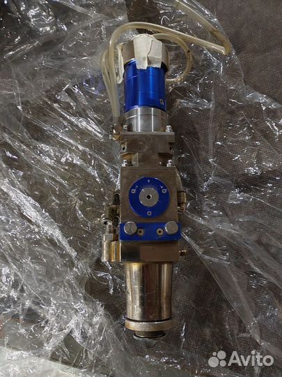 Оптоволоконный лазерный источник Raycus