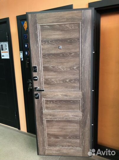 Дверь металлическая входная с терморазрывом