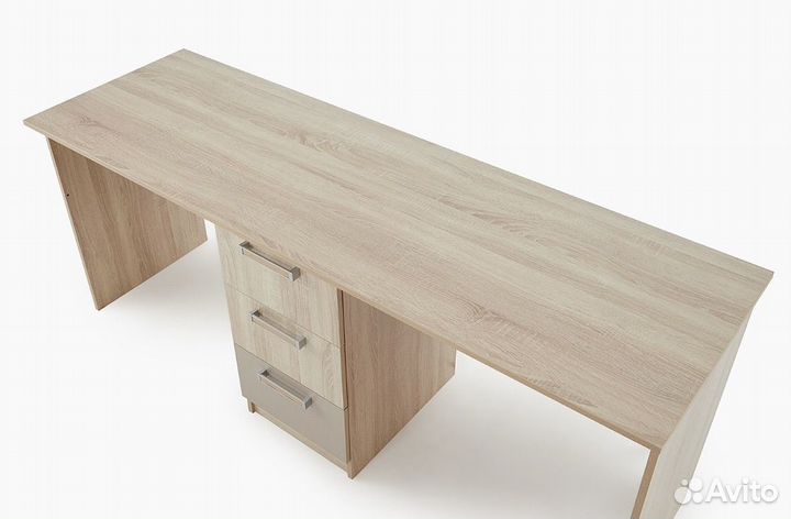 Письменный стол для школьника на двоих