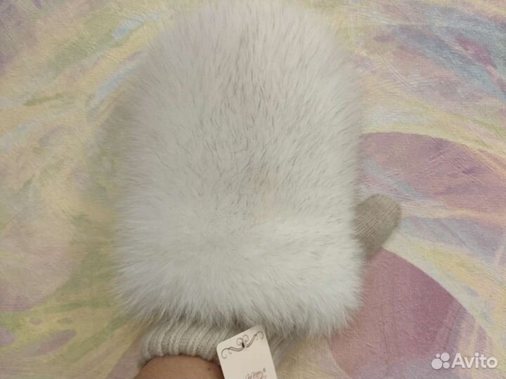 Варежки меховые женские