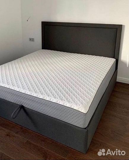 Кровать двухспальная новая с ящиками