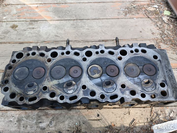Головка блока Toyota Hilux Surf 2Lt
