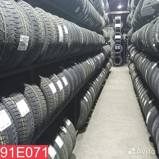 Pirelli Ice Zero 205/60 R16 92M