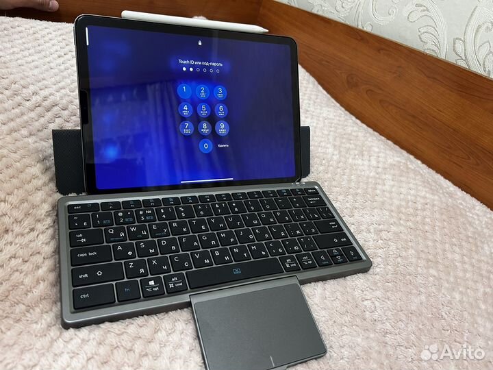 Клавиатура для iPad
