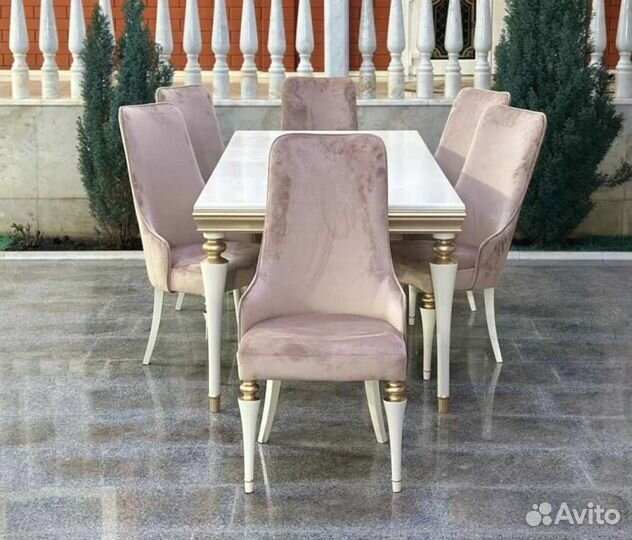 Стол обеденный и стулья. Собственное производство