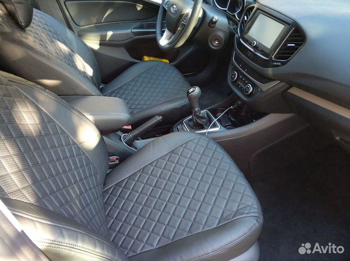 Чехлы Автопилот для LADA Vesta, черные, ромб