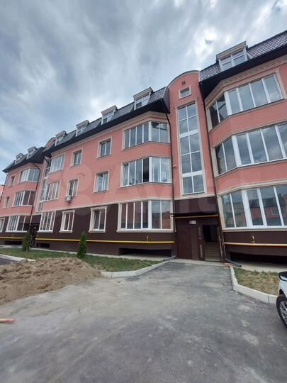 2-к. квартира, 73 м², 2/4 эт.