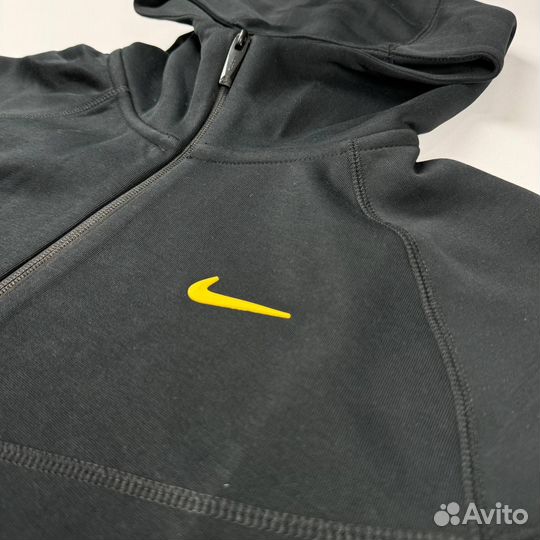 Зипка Nike Nocta