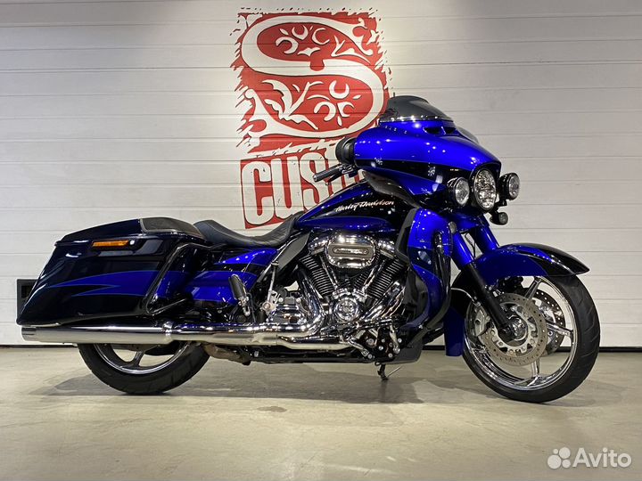 Harley Davidson CVO Street Glide, 6528 км, 2016