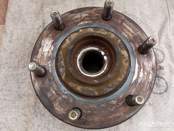 Ступица передняя Mitsubishi Pajero Sport 2, 2012г