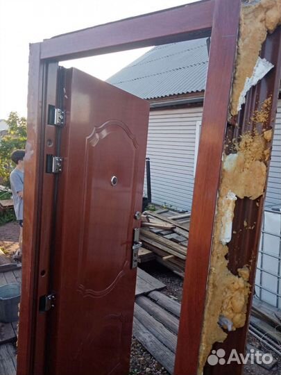 Дверь входная
