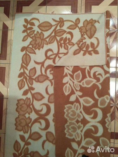 Одеяло шерстяное 2х1.5м