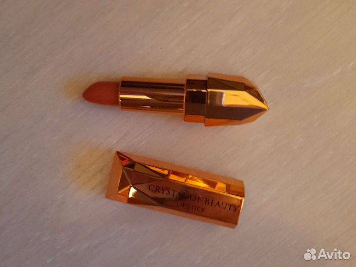 Помада Летуаль