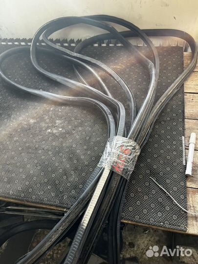 Уплотнитель двери Audi A6 c5