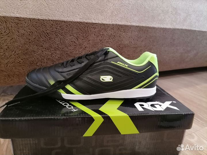Футбольные бутсы 42 размер RGX