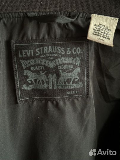 Бомбер levis