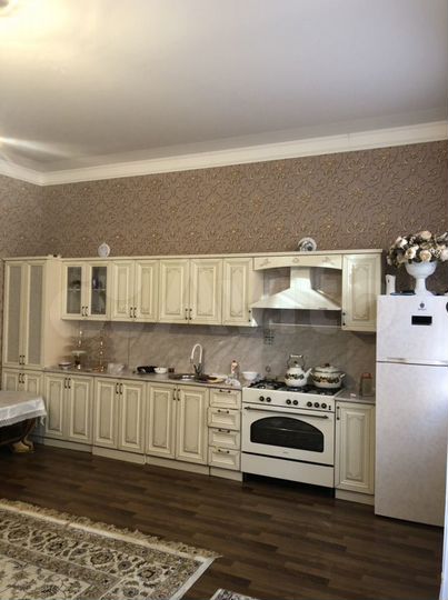 Дом 320 м² на участке 7 сот.