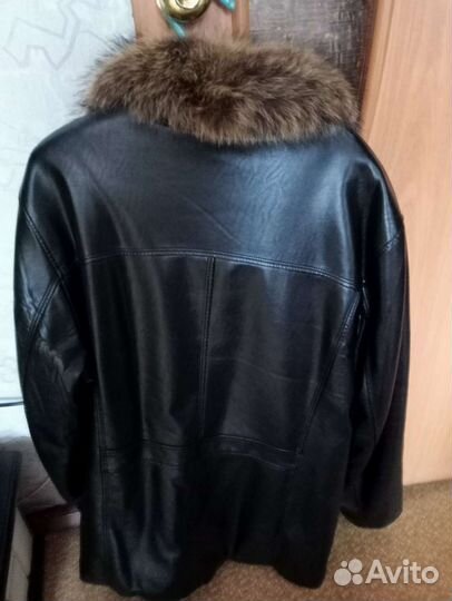 Продам куртку мужскую
