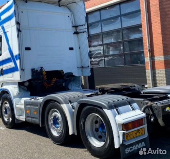 Pазбираем грузовик Scania 5 series 2005-2010